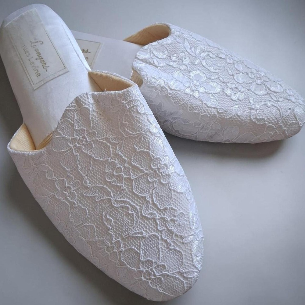 Vintage White Floral Lace Bridal Slippers Jacques Levine Mules House Shoes 8B